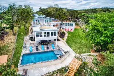 Image de Medina Lake Getaway - Pool with Lakefront Views