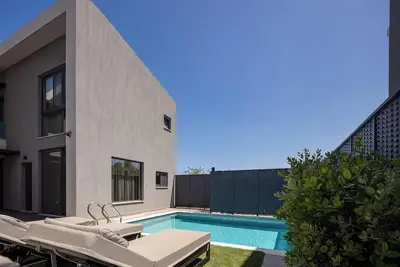 Villa 250m to Agii Apostoli Beach, Cafes  & Tavernas