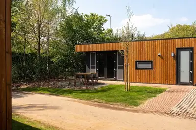 Experience the outdoors in this beautiful, spacious nature cottage!