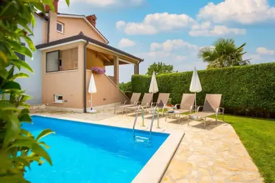 Maison Cvitan by Interhome