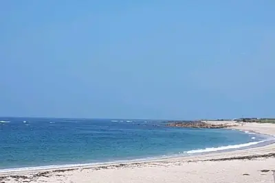 Image de Joli Villa de bord de Mer avec accès privatif à la plage et grand Jardin clos