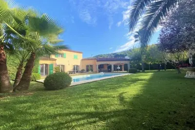 Image de Propriété Maria avec grande piscine de 60 m2