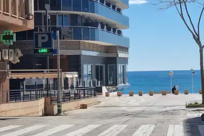 Image de Appartement moderne d'une chambre à seulement 50m de la mer