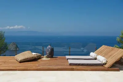 Image de Villa La Mora a luxury villa rental with pool on the coast of ArgentarioTuscany.
