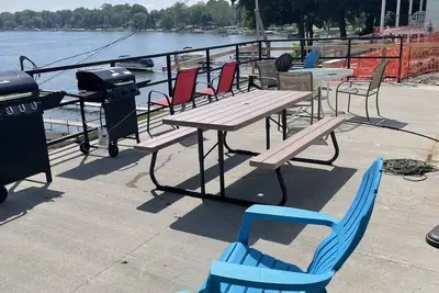 Image de Lakefront Family Retreat-Great set up for multi generational families