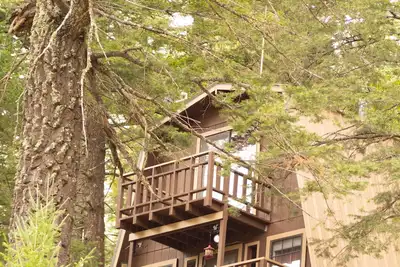 Image de Modified A Frame Cabin. King bed. Only mins. from Ski Cloudcroft and the village.