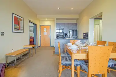 Image de Expedition Station #406: Slope Side, 3 Bed 3 Bath - Perfect for couples or with children