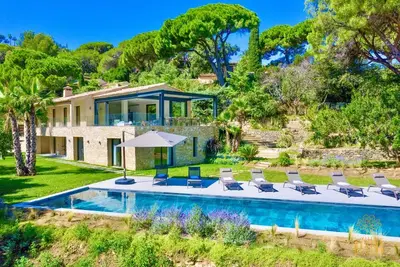 Image de Magnifique villa calme  vue mer
