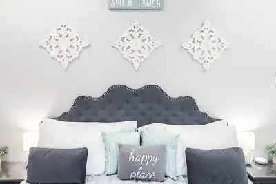 Image de Renovated Hyde Park Carriage House