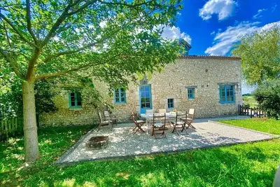Image de Gîte de charme \"La Grange aux Oiseaux\"