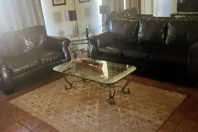 Image de 10 min walk from Old Scottdsale, 5 min walk from Giants spring training facility