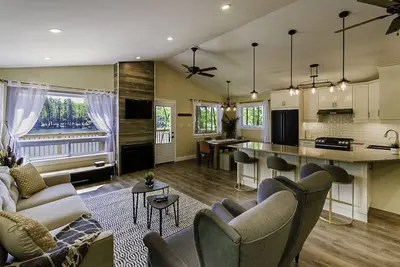 Image de South Frontenac Battersea Dog Lake