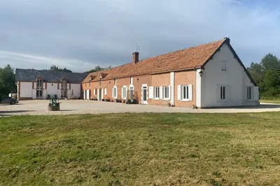 Image de Gîte en Sologne au calme avec étang, proche d'Orléans et châteaux, idéal randonnées et pêche