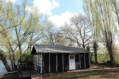 Image de Vacation home by the lake