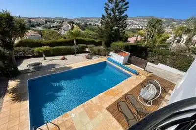 Image de Spacious Villa with stunning views over the Ocean with pool heating available.