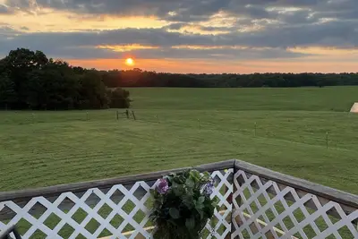 Image de Romantic retreat located on the beautiful Sunset Hills Ranch