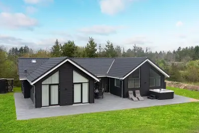 Image de Superbe maison à Blokhus avec jacuzzi