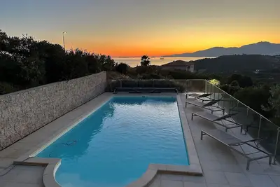 Image de Villa Casalaeta en Corse (Porticcio) - vue mer et piscine - 10 pers.