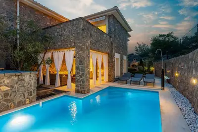 Image de Maison confortable de 3 chambres à Krk