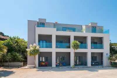 Image de Superbe appartement de 2 chambres à.