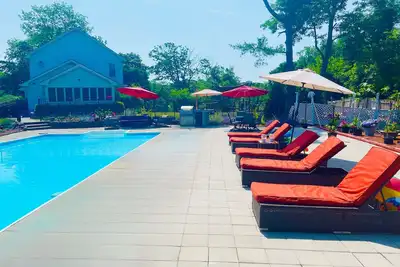 Image de Beautiful 2bedroom w Pool close to the beach and Southampton Village