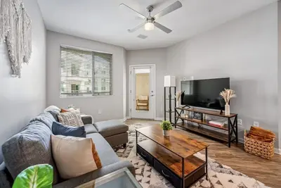 Quiet Abode with Resort Pool