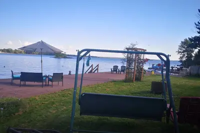 Image de Sunset Lakefront Paradise, 1 bedroom w/balcony