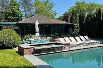 Image de Charming Village home in the heart of Southampton