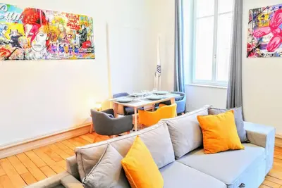Image de Contemporain - Croisée des Parcs - Street'Art Appartement