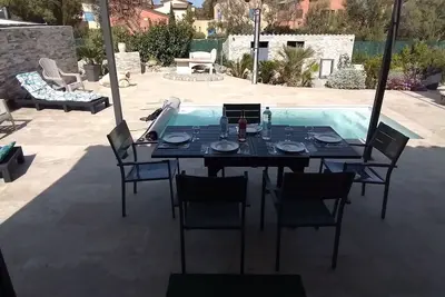 Image de Villa Neuve Avec Piscine Privee