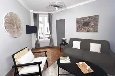 Image de Appartement familial avec ascenseur - Tour Eiffel