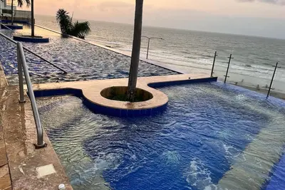 Image de Endless Blue Condo