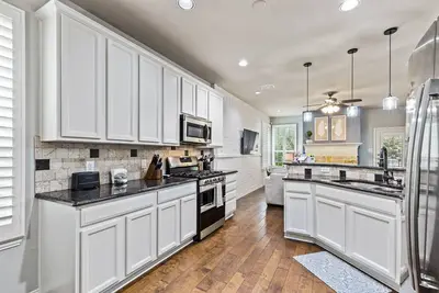 Image de Tch - 4br\/3. 5ba Home in Lantana - T