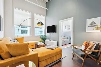 Image de Downtown Penthouse - Mich Ave 2bd | +gym & Views