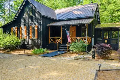 Image de Cozy cabin near Lake Rabun and Clayton. Dog friendly!
