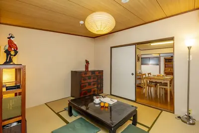 Image de Rohji - Maison pittoresque située dans une rue tranquille