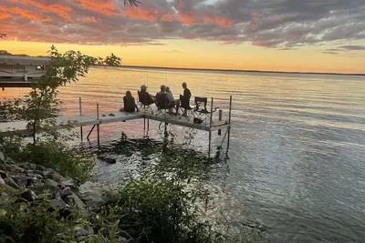Image de Escape to your own cabin with a private dock on the Petenwell Flowage.