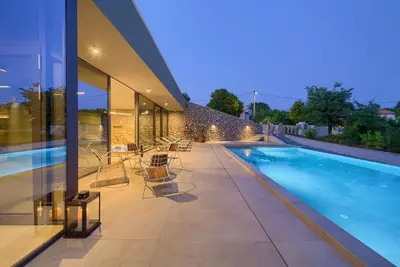 Image de Maison pour la famille avec la piscine Bajcici, Krk (K-19311)