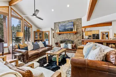 Image de Luxury Home on 5 Acres Less Than 10 Minutes to Downtown Flagstaff!