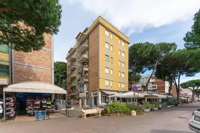 Image de Ravenna Apartment In The Pedestrian Center 100 Mt From The Beach