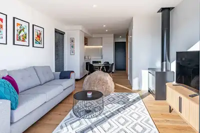 Image de Riverside Lodge - Two Bedroom Luxury Townhouse