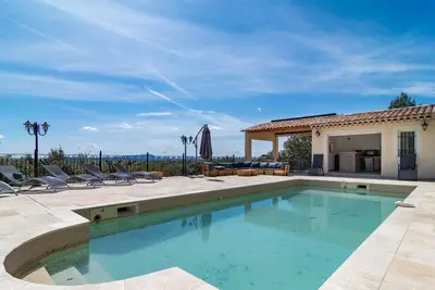 Image de Villa Thalia - Belle maison avec Piscine et Pool House