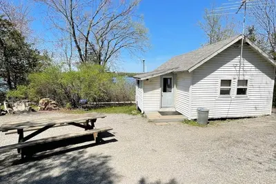 Image de Cabin 2 w\/ Private Dock on Black Lake *Gorgeous View*