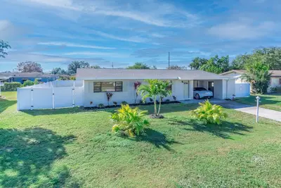 Image de Cheerful Beach 2-bedroom Home with Rv/Boat Parking & Rv Hook-up