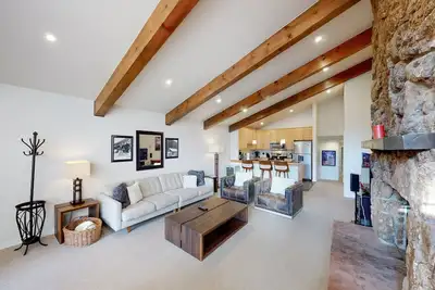 Image de condo Beaver Creek West w / piscine partagée, un bain à remous et une navette vers les pistes