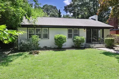 Image de Cozy Bull City Home*1. 5 mi to Duke* Dog friendly
