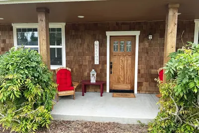 Image de Whidbey House 3 Br 2 Ba Porch & Patio: Walk to Golf & Beach Sleeps 6-7