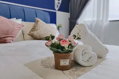 Image de Indoor Swing♔ModernArt♕ SunwayVelocity☆Mrt✯300Mbps