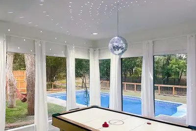 Image de Waterfront / Beauty Bar / Family Fun / 2 King Beds