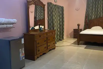 Image de Spacious self contained room with wifi, a kitchenette and jacuzzi